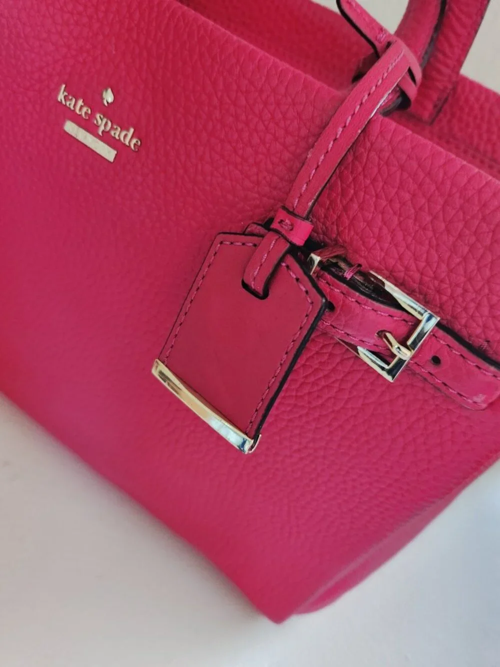 Kate Spade New York Fushia Leather Shoulder Bag Purse